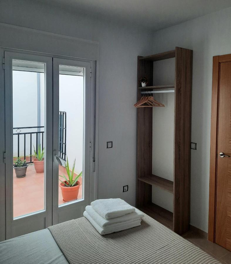 Apartamentos Clavero 10 Пласенсія Екстер'єр фото